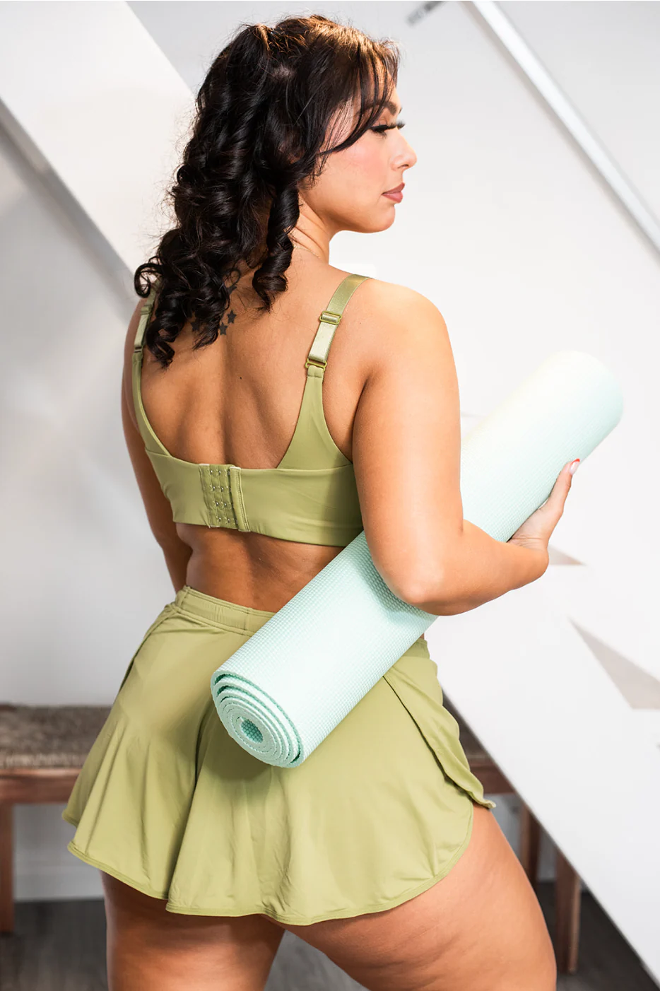 Compression Pad-Friendly Yoga Shorts - Image 3