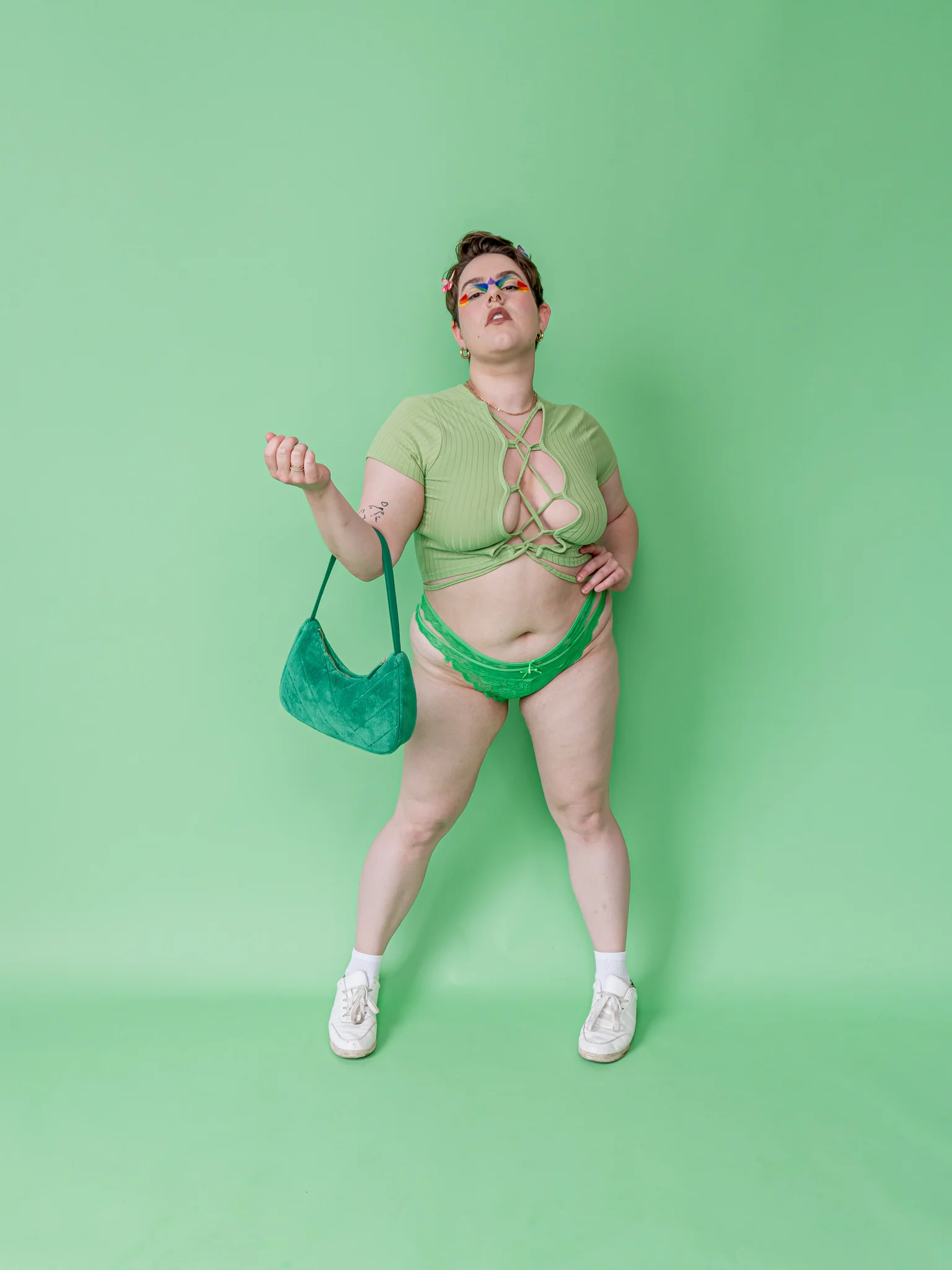 Green Scalloped-Lace Thong - Image 2