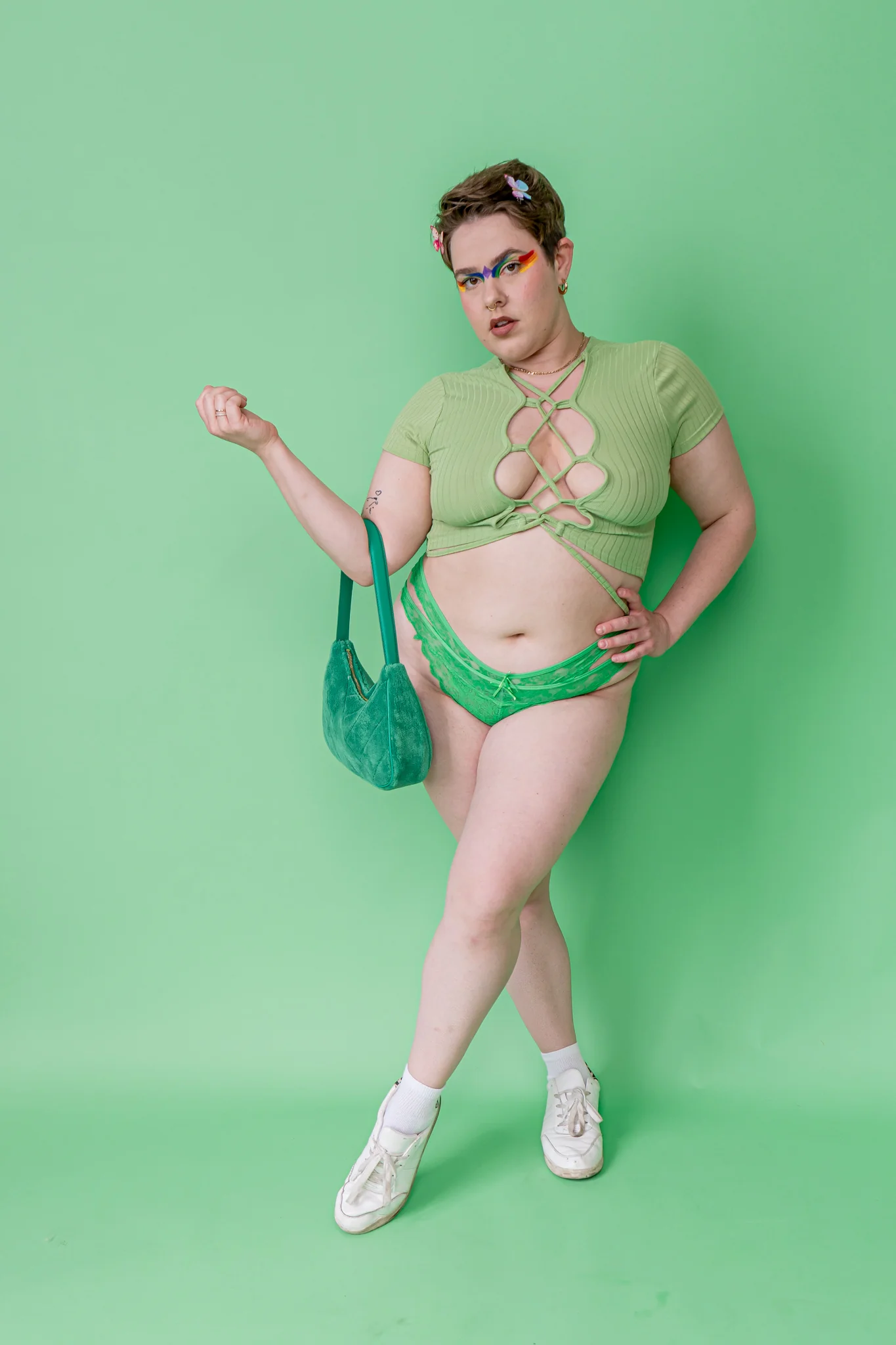 Green Scalloped-Lace Thong - Image 4